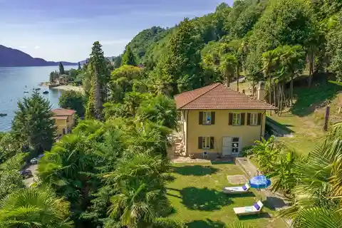 Elegant Period Villa with Park Overlooking Lake Maggiore