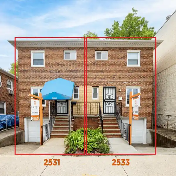 PRIME WHITESTONE PROPERTY WITH RARE FLEX ZONING