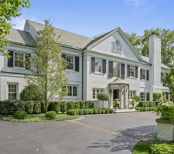 TIMELESS ARCHITECTURAL BEAUTY IN A COUNTRY CLUB SETTING