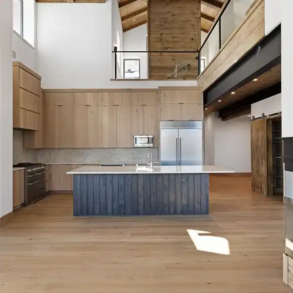 LUXURIOUS NEW CONTEMPORARY CABIN IN THE ROCKIES