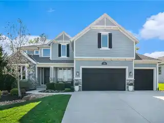 Park-like Setting in Timber Rock