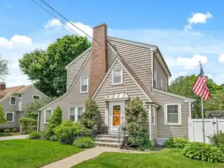 Beautifully Updated Home in Desirable Horace Mann