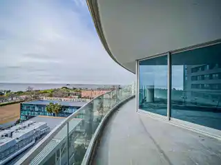 Immaculate Luxury Apartment in a New Building