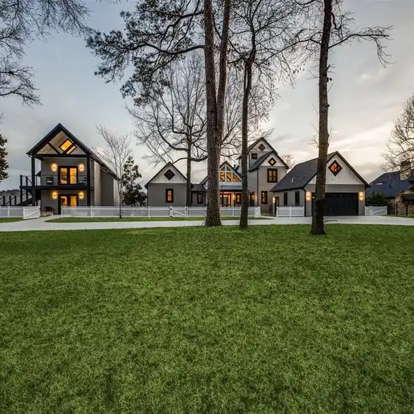 BEAUTIFULLY UPDATED MULTI-GENERATIONAL PROPERTY