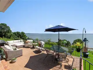 Riverfront Luxury in Kingsmill