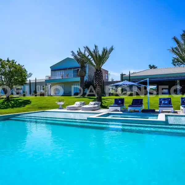 WHERE NATURE MEETS SOPHISTICATION