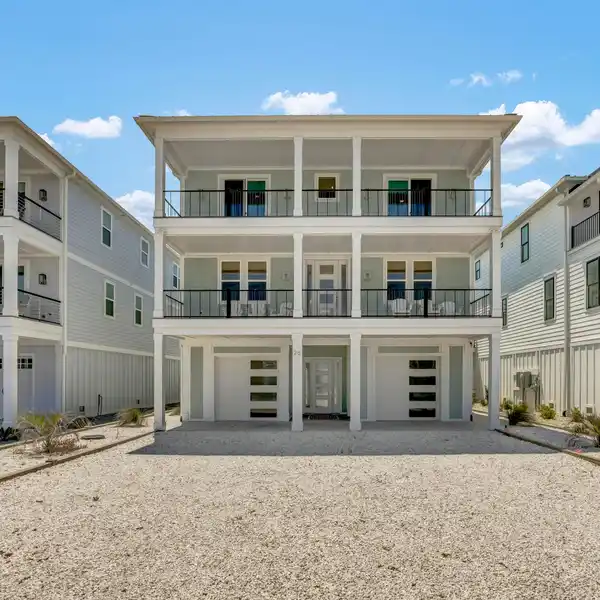 CUSTOM OCEANFRONT HOME WITH BREATHTAKING VIEWS