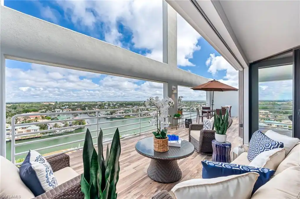 Spectacularly Renovated Sky Home at the Terraces