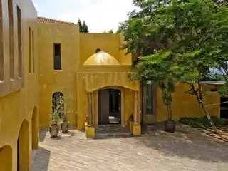 Seven Bedroom House for Sale in Atholl