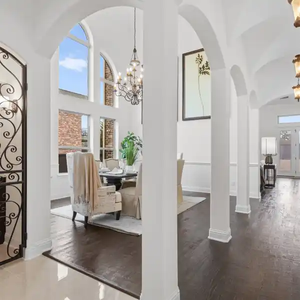 PRESTIGIOUS LIVING IN THE RESERVE