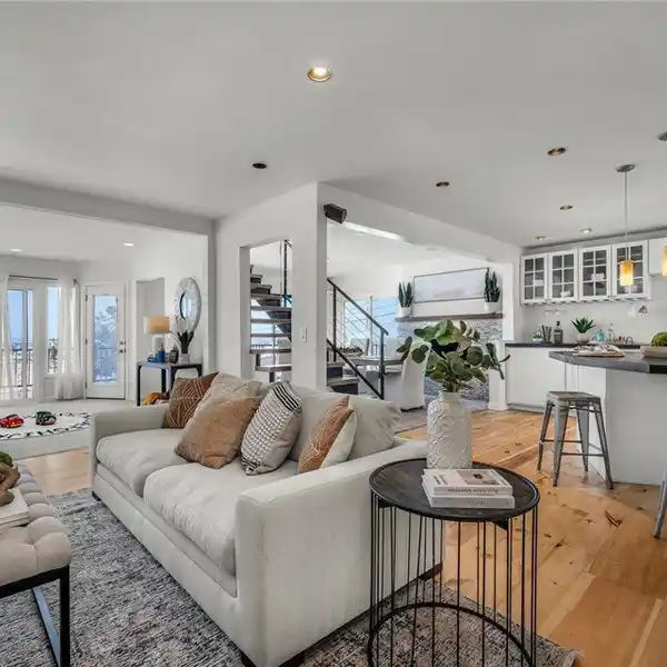 DESIRABLE SOUTH TORRANCE HILLTOP HOME WITH PANORAMIC VIEWS