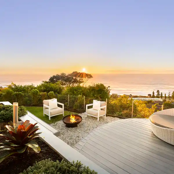 AN OASIS WITH A SHOWSTOPPING PANORAMA