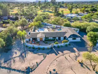 Gorgeous Southwest Contemporary with Private Guest Casita