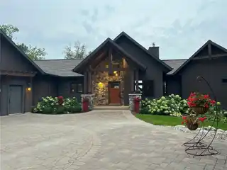 A Lakeside Sanctuary