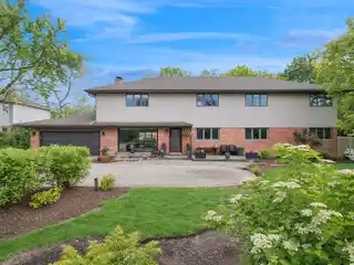 Magnificent Home on Resort-style Property