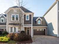 LOCK AND LEAVE LIFESTYLE UNIT IN AN UPSCALE TOWNHOME COMPLEX