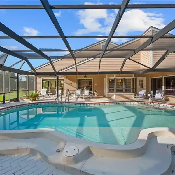 PRESERVE-VIEW GEM WITH DESIGNER FINISHES & PRIVACY