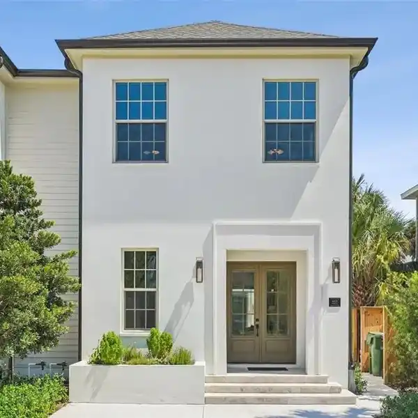 BRAND NEW TOWNHOUSE IN TAMPA HEIGHTS