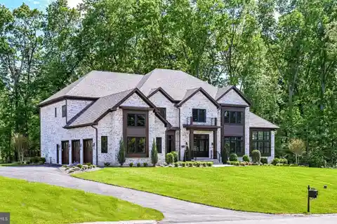 Clean and Contemporary Design in a New Enclave