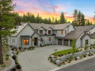 Build to Suit in Après at Montreux