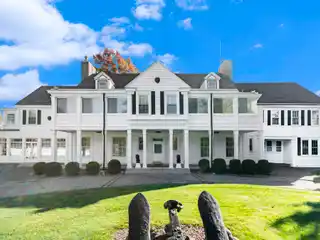 Landmark Grosse Ile Property