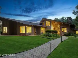 Fantastic 1970 Sprawling Modernist California-Style Ranch
