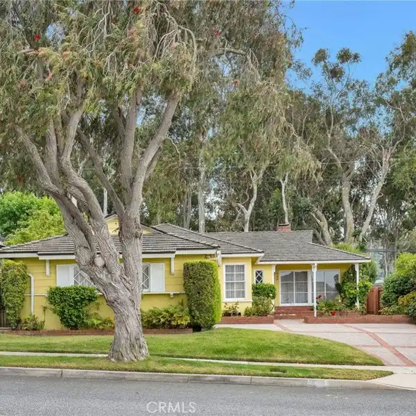 COMFORT AND CHARM IN A DESIRABLE LOCATION