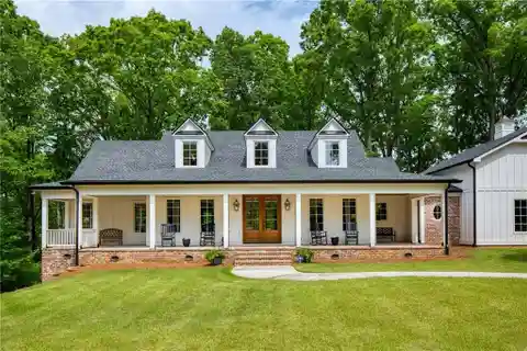 Custom Farmhouse in the Heart of Milton