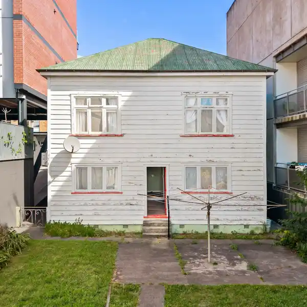 RARE GEM BRIMMING WITH POTENTIAL