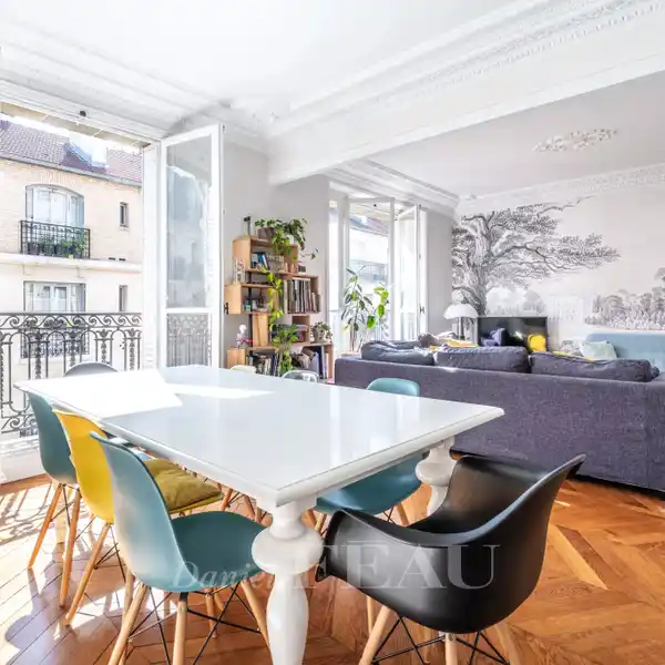 LOVELY APARTMENT FULL OF CHARM