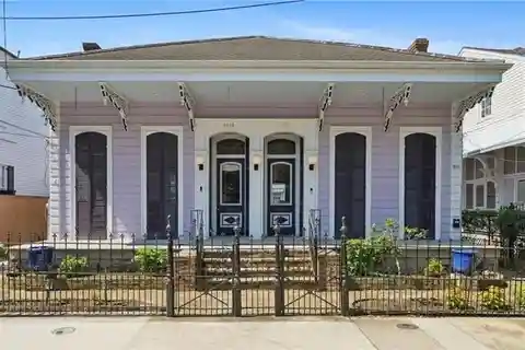 Large Victorian Property on a Substantial Lot