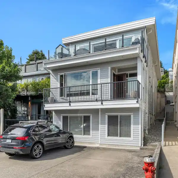 STYLISH HILLSIDE HOME