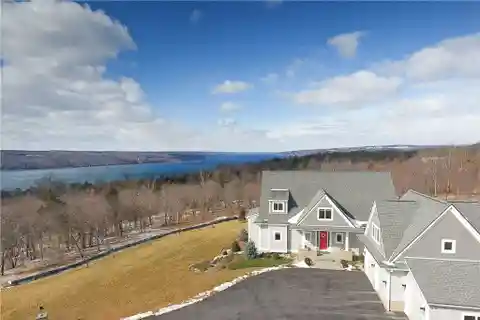 Five Bedroom Home with Amazing Views