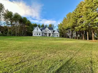 New Move-In Ready Craftsman Style Home