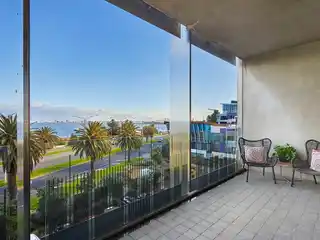 Expansive Residence on an Iconic Beachfront Boulevard