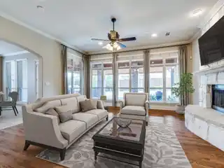Sensational Home in Castle Hills