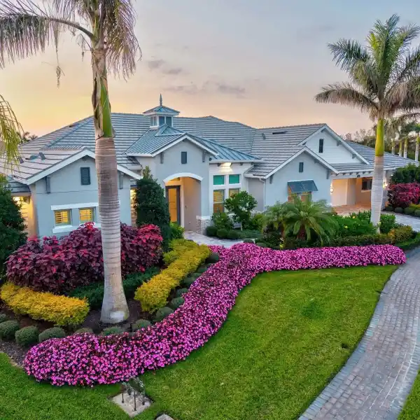 REFINED LIVING WITH EFFORTLESS ENTERTAINING