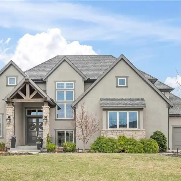 CUSTOM HOME WITH EXCEPTIONAL FEATURES