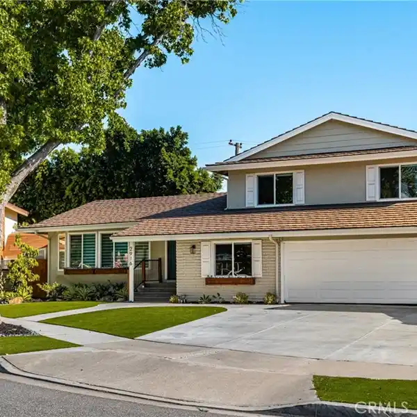 MODERN UPGRADES MEET RESORT-STYLE LIVING