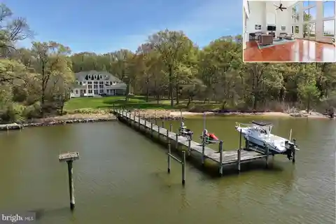 Grand West River Estate with Private Beach