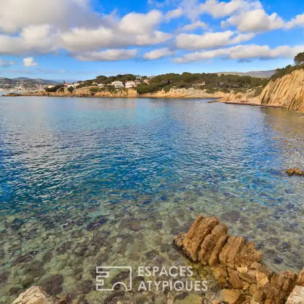 CHARMING PROPERTY STEPS TO THE SEA