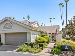 Exquisite Townhouse in Coveted Las Villas