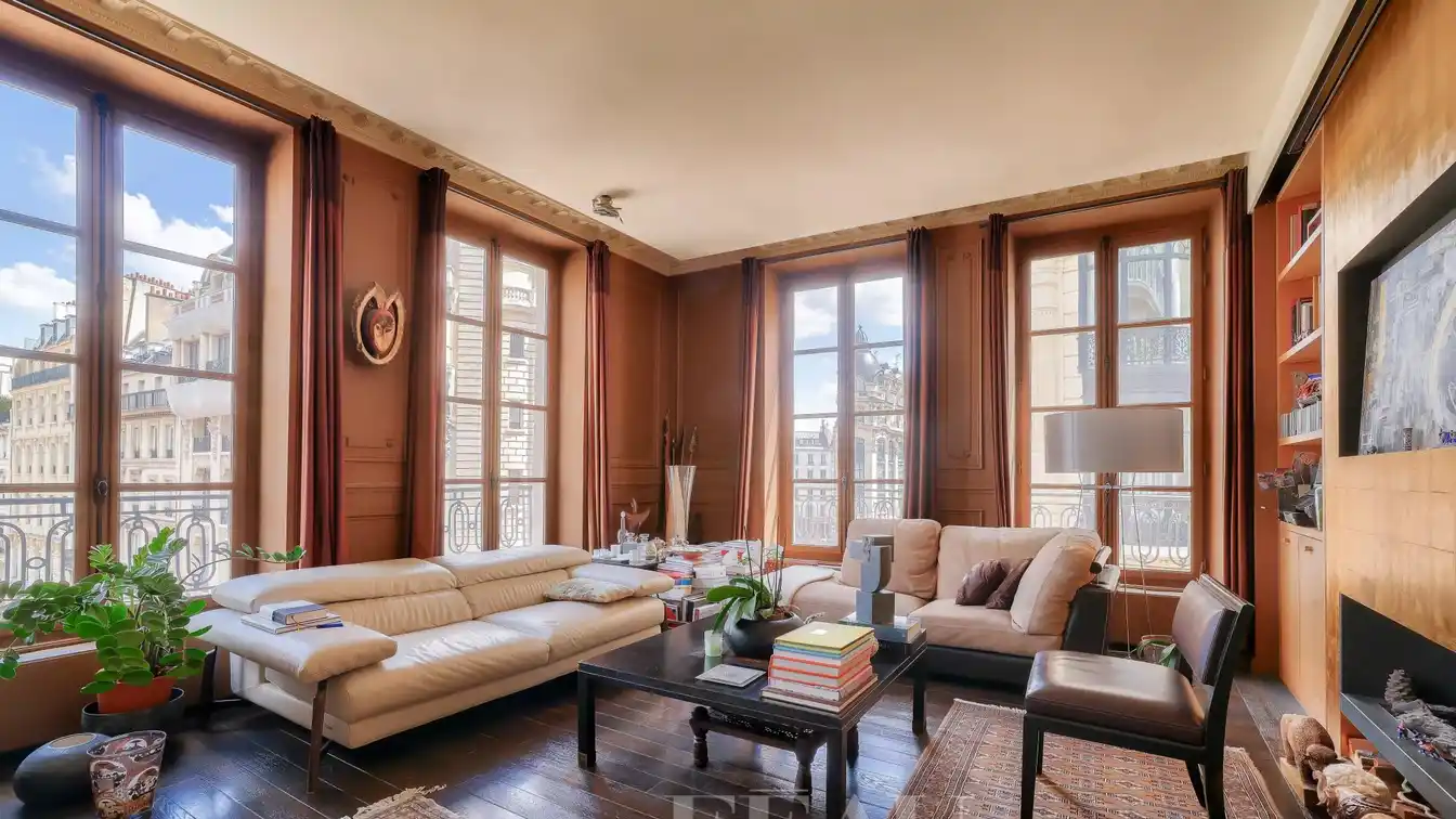 Charming Apartment with an Unobstructed View