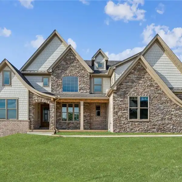 RUSTIC CHARM WITH MODERN ELEGANCE