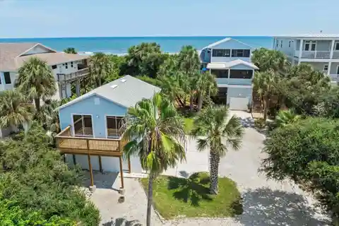 Quintessential Beach House at Crescent Beach
