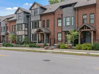 Montford Townhome with Rooftop Deck