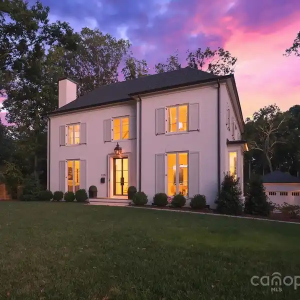 EXCEPTIONAL HOME IN THE HEART OF COTSWOLD