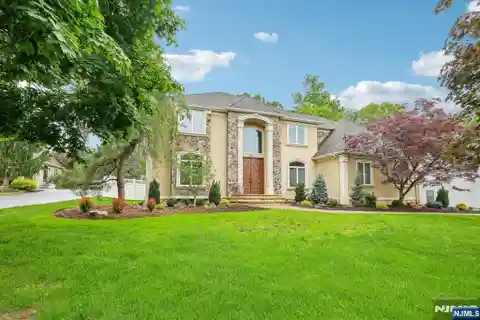 Grand Colonial with Designer Kitchen