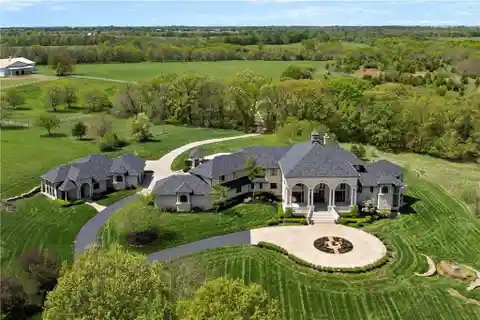 Luxurious Gated 13-plus-acre Estate