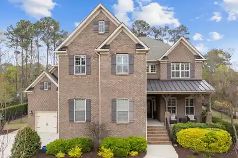 Stately Home Blending Sophistication and Comfort